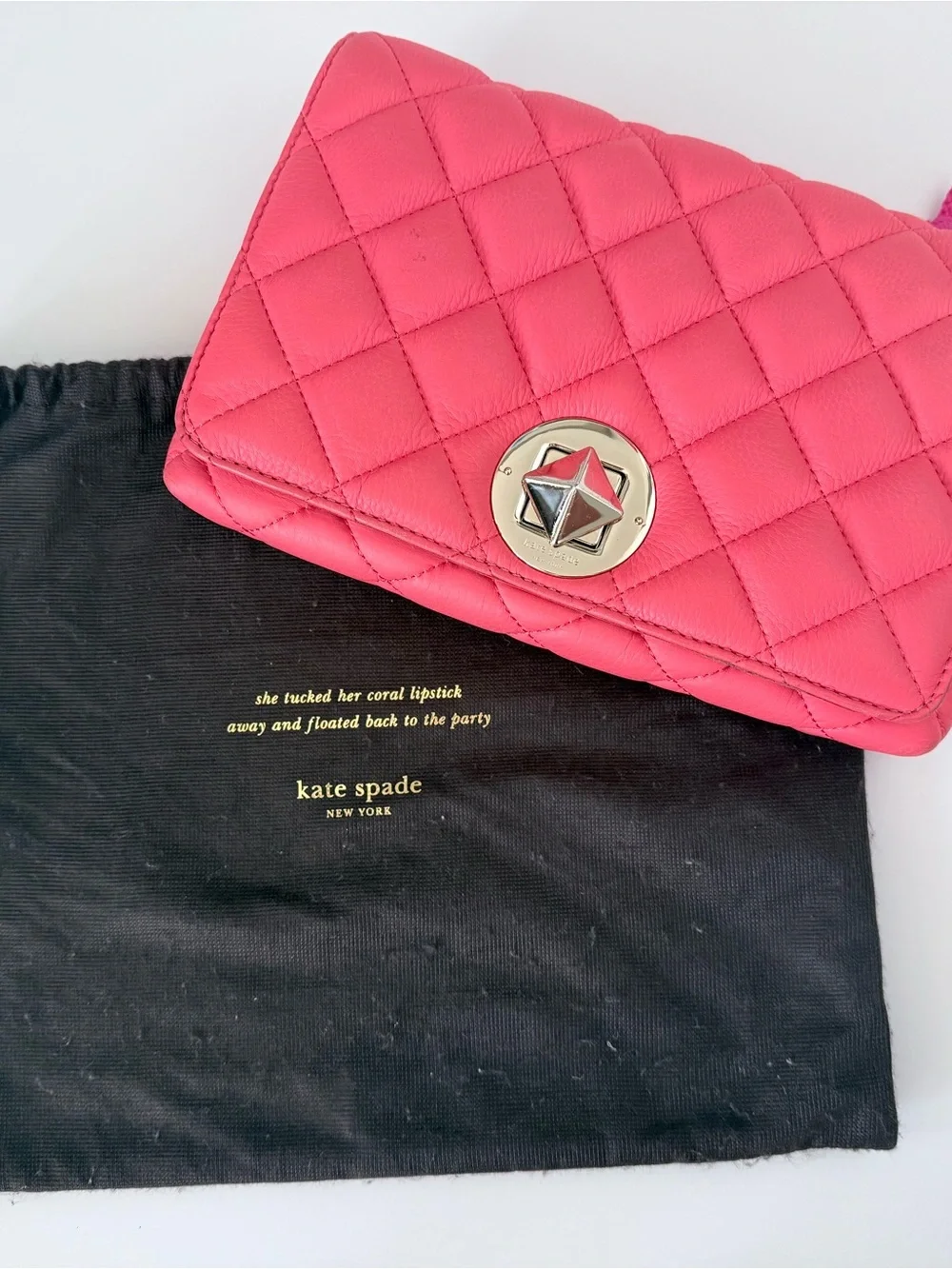 Pre-Owned Kate Spade New York Gold Coast Meadow Shoulder Bag